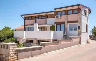 Holiday home Awesome home in Sikici with 2 Bedrooms and WiFi