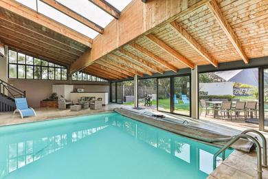 Дом отдыха Splendide maison de 330m avec piscine interieure