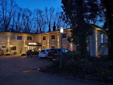 Отель Hotel am Springhorstsee