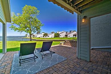 Relaxing Escape on Lake Livingston with Patio!