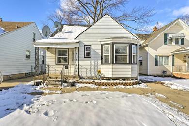 Holiday home Work-Friendly Dearborn Home Less Than 2 Mi to Downtown!