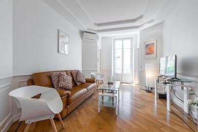 Jean Medecin Avenue - Classy and Cosy 3 Bdrs Downtown & Parking