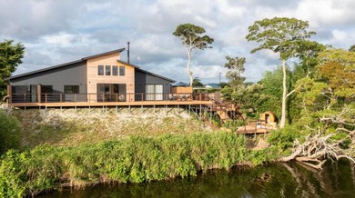 Hotel by the river Isumi