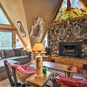 Holiday home Star House in Pine Mtn Club - 20 Mins to Skiing!