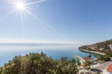 Hotel Strandnahes, mediterranes Steinhaus mit herrlichem Ausblick auf die Adria und die Insel Brac, in der Nähe von Omis