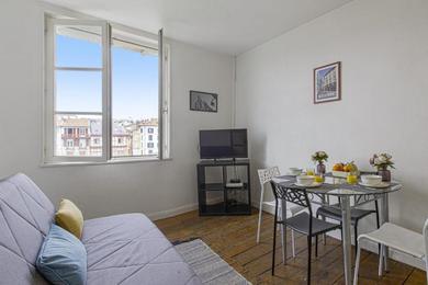 Nice flat with view on the Nive river in Bayonne - Welkeys