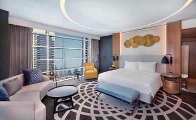 Отель DoubleTree by Hilton Dubai - Business Bay