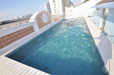 Central Hotel & Residences Swimming Pool
