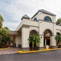 Motel Days Inn & Suites by Wyndham Orlando Airport