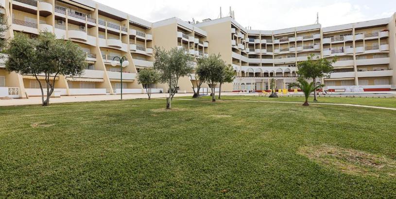 Apartments Apartamentos Palmeira B 1 A - 600M FROM THE BEACH - FREE WIFI - BY BEDZY
