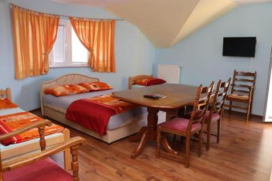 Guest house Rooms & Apartment Jozić