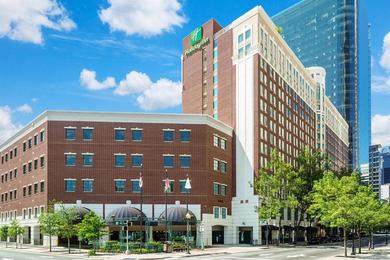 Отель Holiday Inn Charlotte Center City, an IHG Hotel