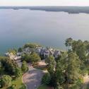 Hotel Lakefront Luxury Villa