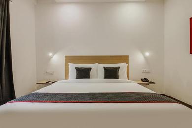 Hotel Super OYO Townhouse 359 Begumpet Near Hyderabad Central