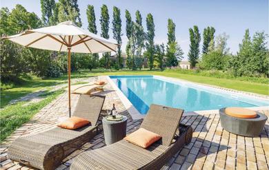 Holiday home Beautiful home in Taglio di Po RO with 2 Bedrooms and WiFi
