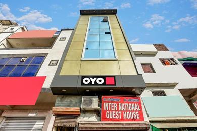 Hotel OYO Flgship International Paradis Near FG moters Usmaanpur 3rd Pusta