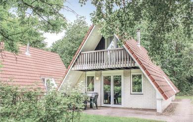 Holiday home Awesome home in Gramsbergen with 3 Bedrooms, WiFi and Indoor swimming pool
