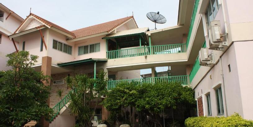 Отель Tamarind Residences Khonkaen บ้านแทมมารีน