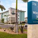 Отель WoodSpring Suites Naples