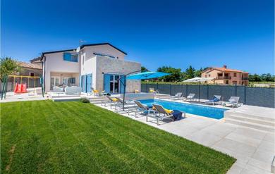 Holiday home Amazing Home In Zminj With 5 Bedrooms, Wifi And Outdoor Swimming Pool