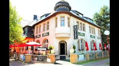 Отель Hotel & Restaurant Schenk von Landsberg