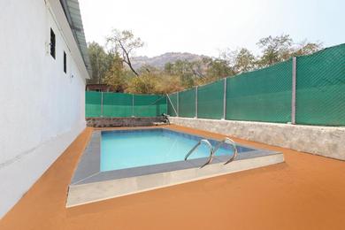 Guest house OYO Home 78019 Mountain View Cottages with Pool Lonavala