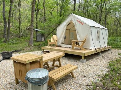 Luxury tent Tentrr Signature Site - Maramec Spring Park Asher Hollow