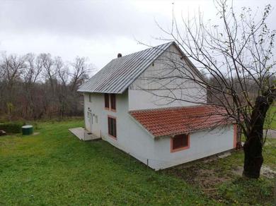 Holiday home Holiday home in Trnovac 17132