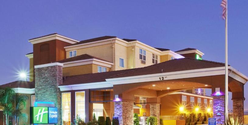 Отель Holiday Inn Express- West Sacramento, an IHG Hotel