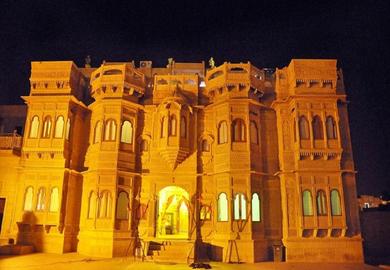 Отель Hotel Lal Garh Fort And Palace