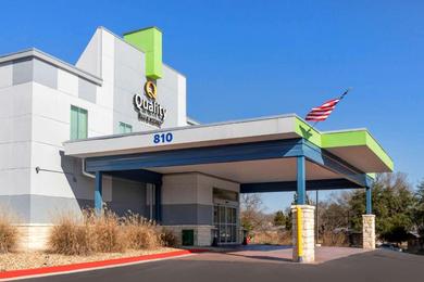 Hotel Quality Inn & Suites Elgin by Choice Hotels