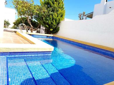 Holiday home Chalet con piscina privada junto a chiringuitos