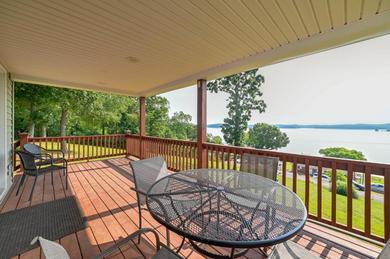 Hotel Kentucky Lake Getaway with Lookout Deck, Water View!
