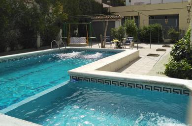 Guest house Habitación privada1, con baño, piscina, Alhambra, Granada