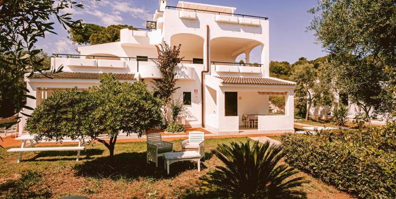 Guest house Villaggio Eco-Sostenibile Cala Molinella