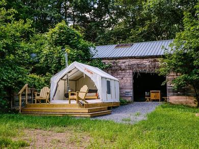 Luxury tent Tentrr - Abandoned Zoo Fido's Vineyard