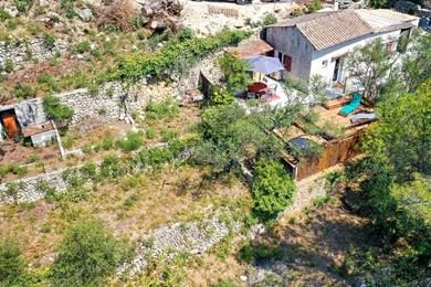 Charmante maisonnette de campagne avec spa au cœur de la garrigues provençale