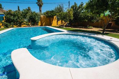 Holiday home Villa Oasis Los Naranjos con jacuzzi 15 min Sevilla