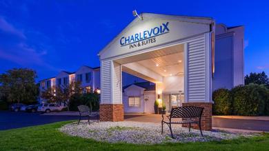 Hotel Charlevoix Inn & Suites SureStay Collection by Best Western