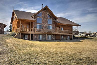 Holiday home Rustic Bryce Canyon Home with Deck on Sevier River!