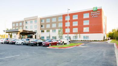 Hotel Holiday Inn Express & Suites Russellville, an IHG Hotel