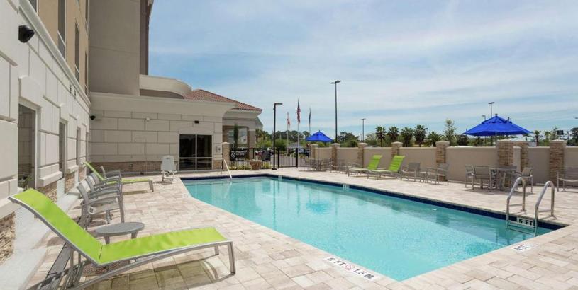 Отель Hampton Inn and Suites Jacksonville/Orange Park, FL