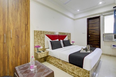 Отель Collection O Hotel Golden Blue Near Dwarka Sector 21 Metro Station