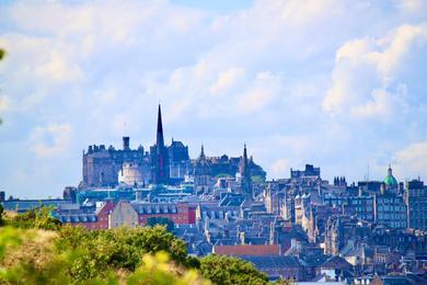Apartments Best view in the heart of Edinburgh: Castle to Sea