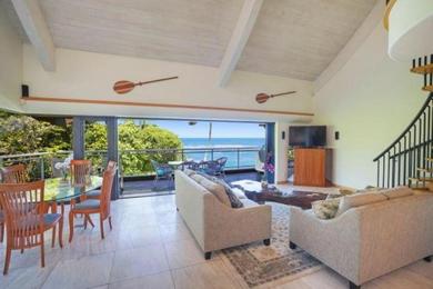 Апартаменты Luxury 2-Story Oceanfront Condo w/ Views & Pool