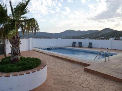 Villa Villa - 3 Bedrooms with Pool and WiFi - 01849