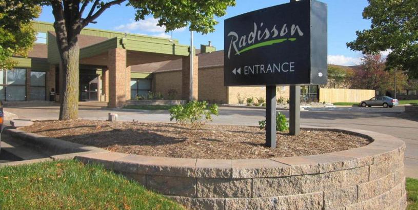 Отель Radisson Hotel Madison