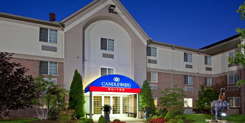 Отель Candlewood Suites Louisville Airport, an IHG Hotel