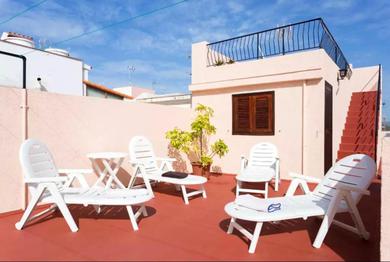 Holiday home 4 bedrooms house with sea view furnished terrace and wifi at Santa Cruz de Tenerife 7 km away from the beach