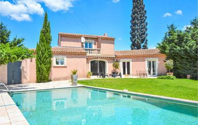 Holiday home Beautiful home in Eyguieres with 4 Bedrooms, WiFi and Outdoor swimming pool